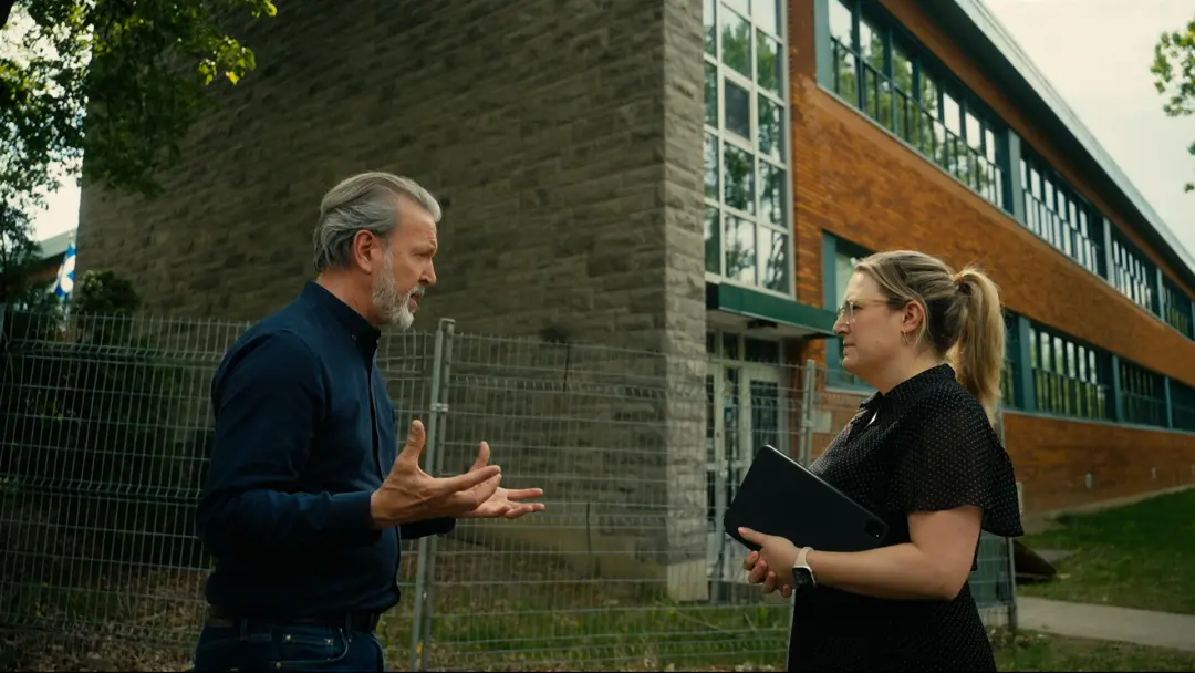 Écoles sous pression - une quête de Ricardo Larrivée